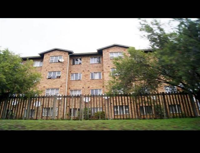 2 BEDROOM APARTMENT FOR SALE IN EMPANGENI CENTRAL